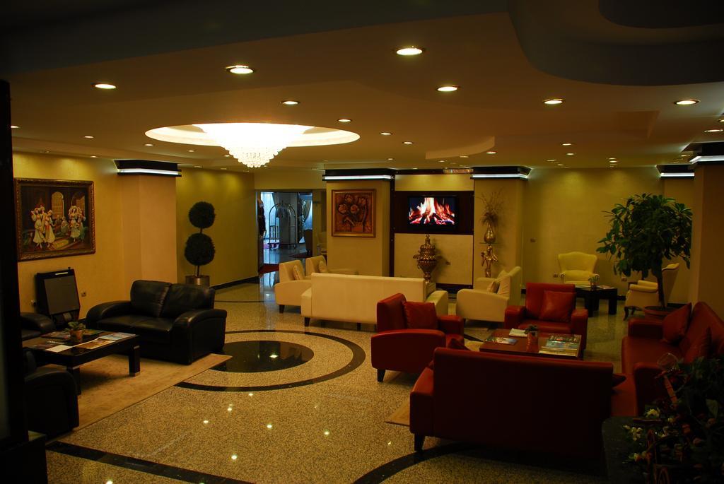 Adana Erten Hotel ภายนอก รูปภาพ